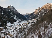 Salita invernale al RIFUGIO CALVI (2015 m.) da Carona il 30 gennaio 2013 - FOTOGALLERY